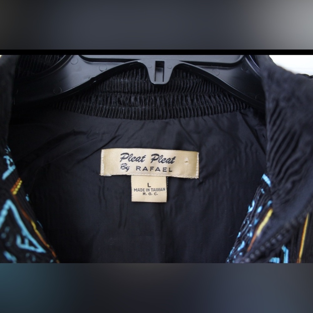 Pleat Pleat by Rafael | Vintage Style Retro Floral Jacket - Picture 5 of 7